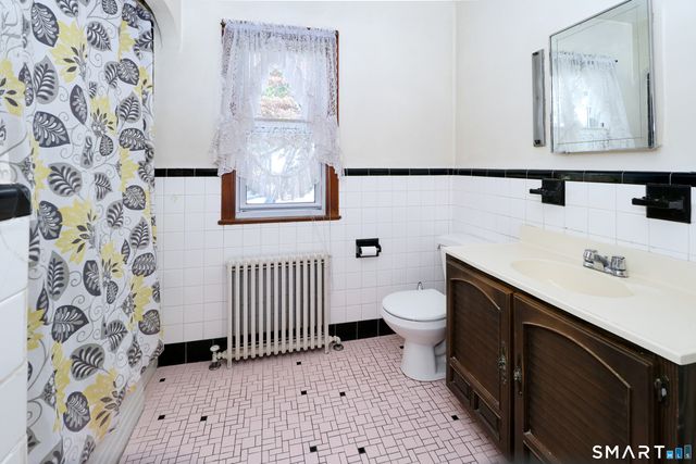25-27 Henry Avenue, Stratford, CT 06614
