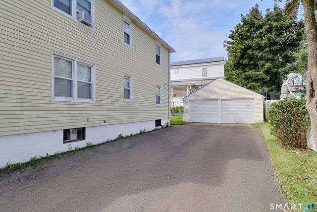 25-27 Henry Avenue, Stratford, CT 06614