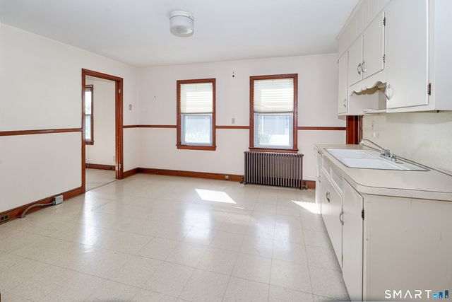 25-27 Henry Avenue, Stratford, CT 06614