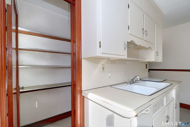 25-27 Henry Avenue, Stratford, CT 06614