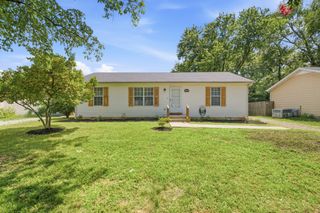 1508 Laurel Ct, Murfreesboro, TN 37130