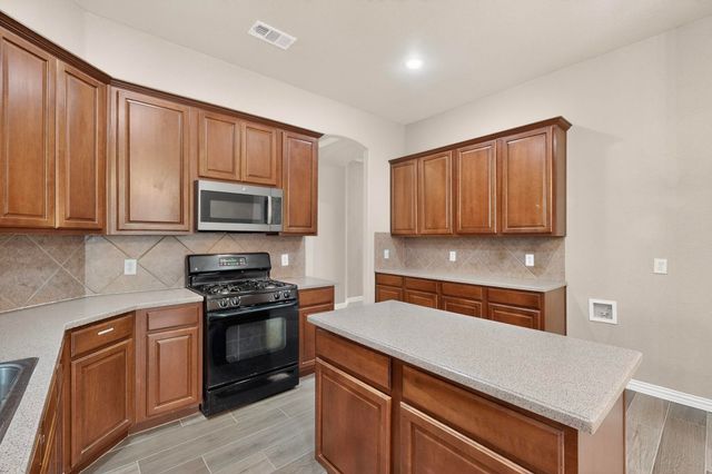 5452 Brazoria Drive, Grand Prairie, TX 75052