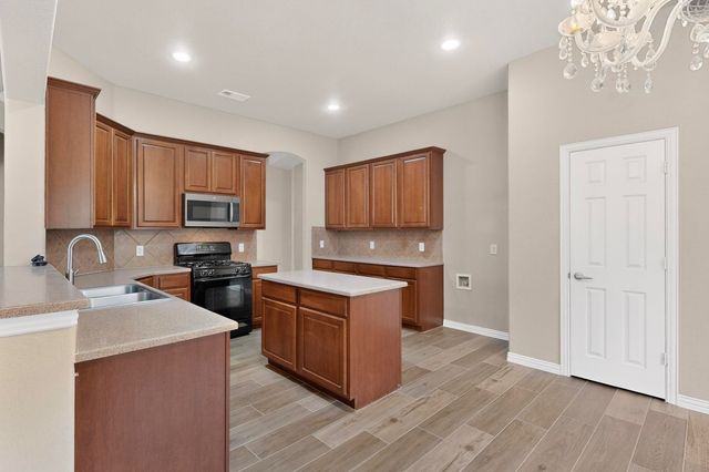 5452 Brazoria Drive, Grand Prairie, TX 75052