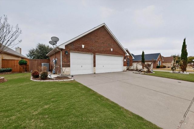 5452 Brazoria Drive, Grand Prairie, TX 75052