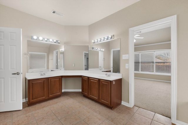 5452 Brazoria Drive, Grand Prairie, TX 75052