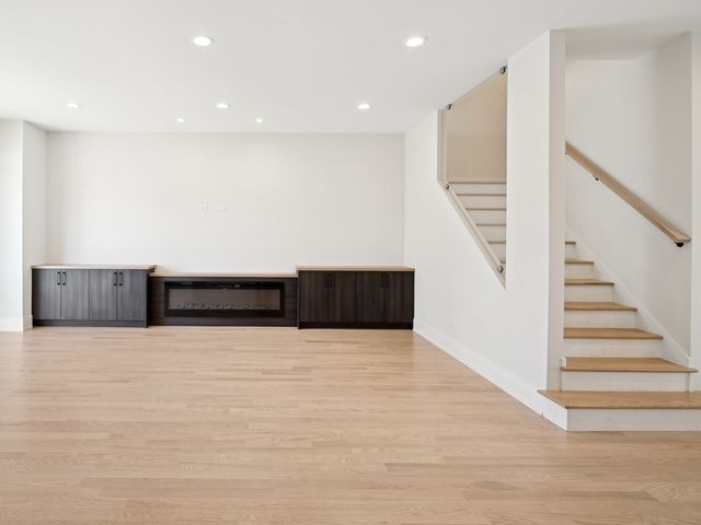 967 E 62nd Street 2, Chicago, IL 60637