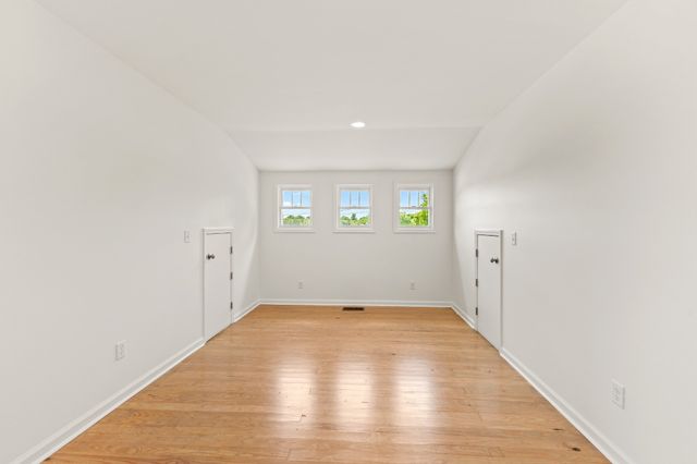 3217 Church St, Burns, TN 37029