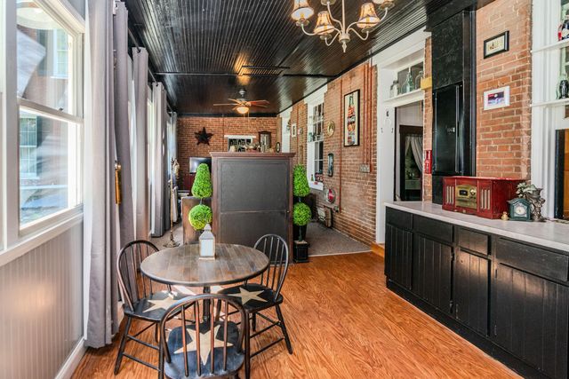 1001 Main Street, Millersburg, KY 40348