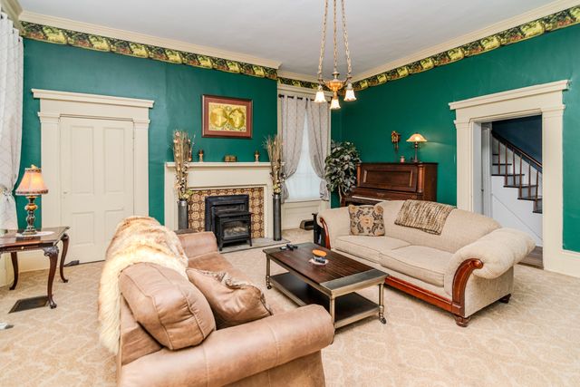 1001 Main Street, Millersburg, KY 40348