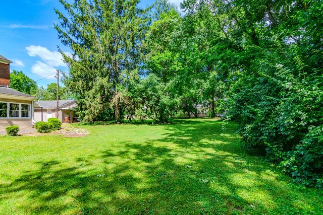 1001 Main Street, Millersburg, KY 40348