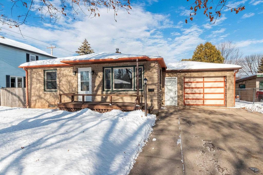 508 E COOLIDGE AVENUE, Appleton, WI 54915