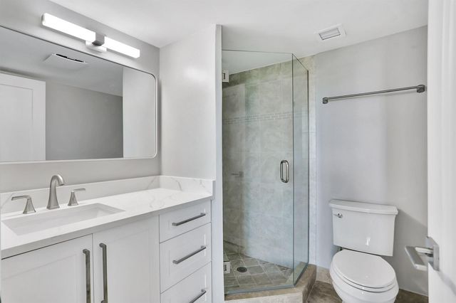 7 Royal Palm Way 404, Boca Raton, FL 33432