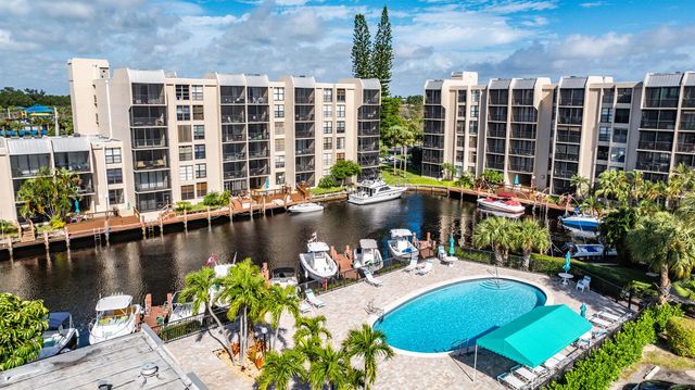 7 Royal Palm Way 404, Boca Raton, FL 33432