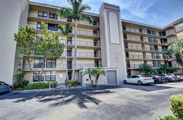 7 Royal Palm Way 404, Boca Raton, FL 33432