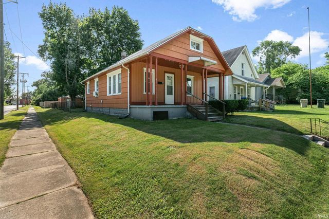 1702 S Taylor Street, South Bend, IN 46613