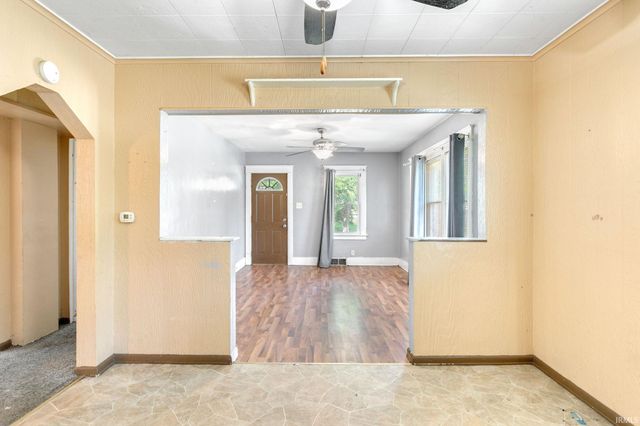 1702 S Taylor Street, South Bend, IN 46613