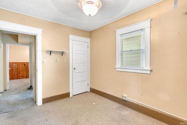 1702 S Taylor Street, South Bend, IN 46613
