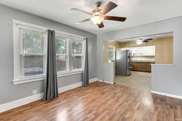 1702 S Taylor Street, South Bend, IN 46613