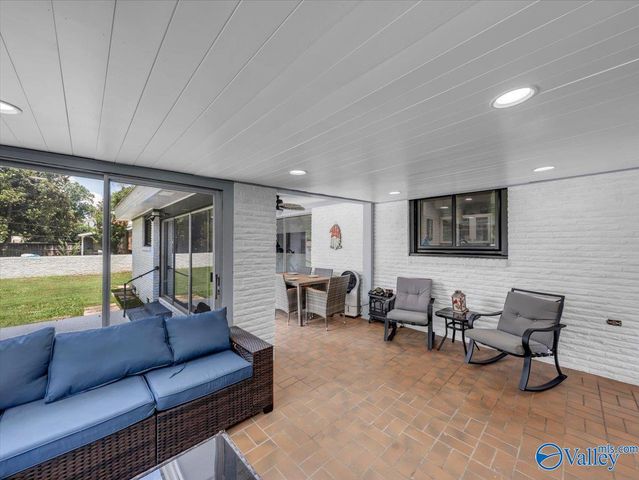 2305 Pennylane SE, Decatur, AL 35601