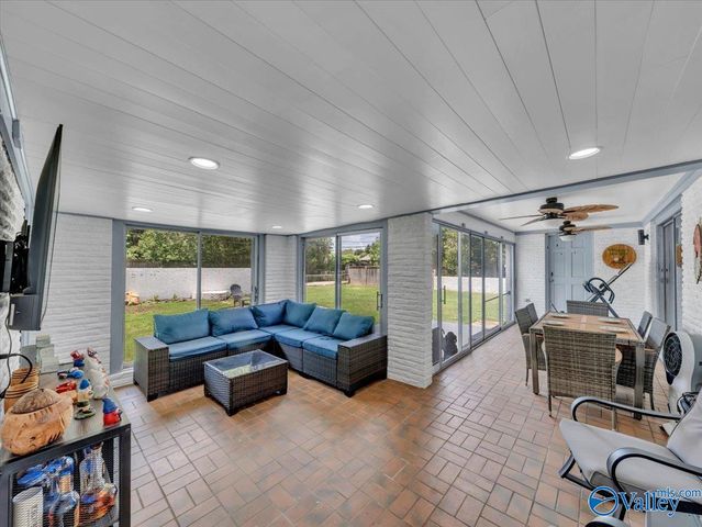 2305 Pennylane SE, Decatur, AL 35601