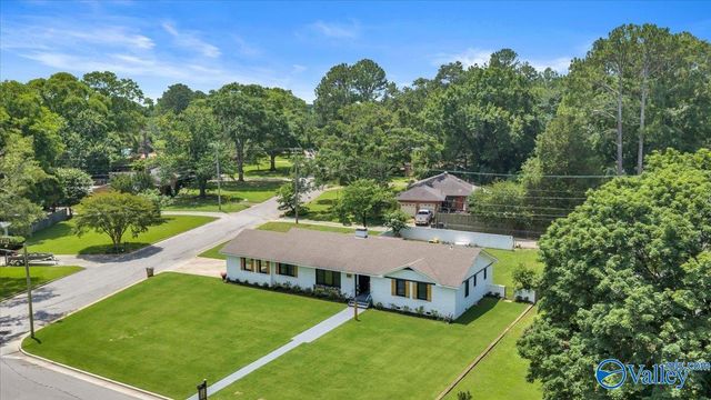 2305 Pennylane SE, Decatur, AL 35601