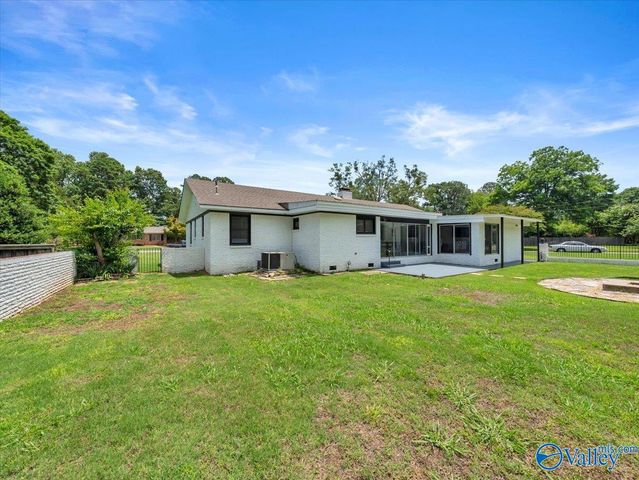 2305 Pennylane SE, Decatur, AL 35601