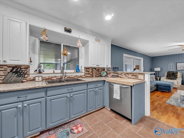 2305 Pennylane SE, Decatur, AL 35601