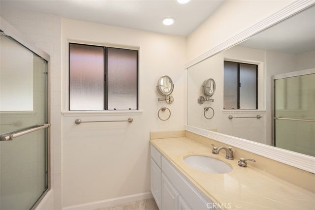 21322 Calle Balsa, Lake Forest, CA 92630