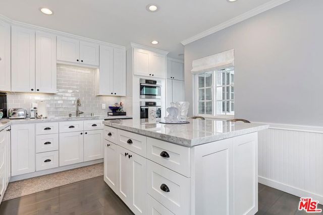 1280 S Redondo Boulevard, Los Angeles, CA 90019