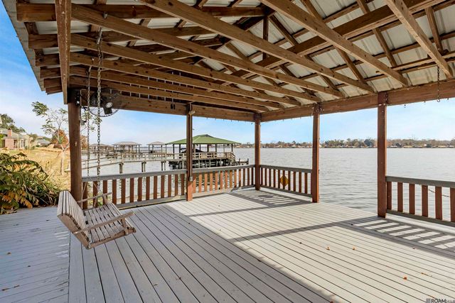 2043 False River Dr, New Roads, LA 70760