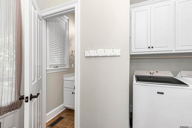 2043 False River Dr, New Roads, LA 70760