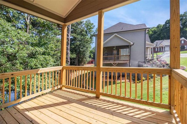 301 Retreat Way, Carrollton, GA 30116
