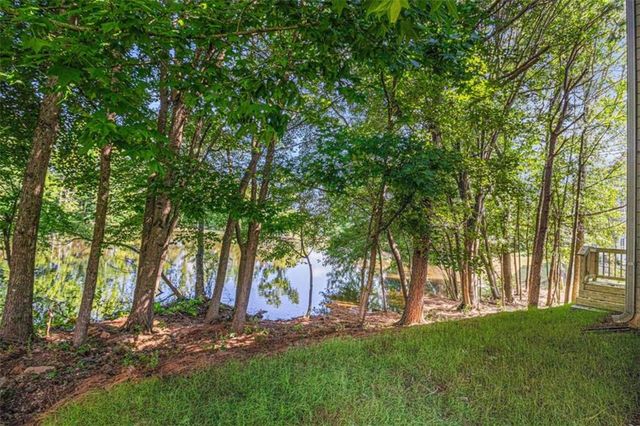 301 Retreat Way, Carrollton, GA 30116