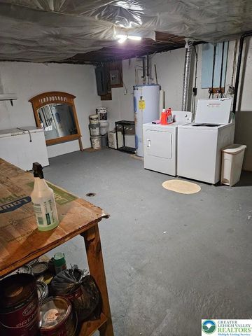 5669 Wedge Lane, Lower Macungie Twp, PA 18106