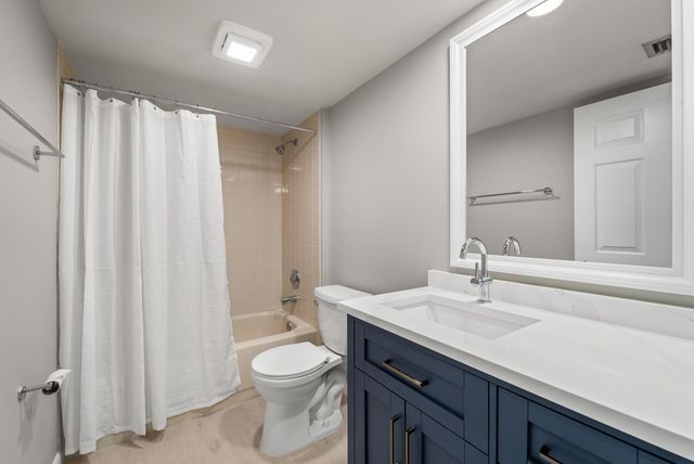 3636 Whitehall Drive 402, West Palm Beach, FL 33401