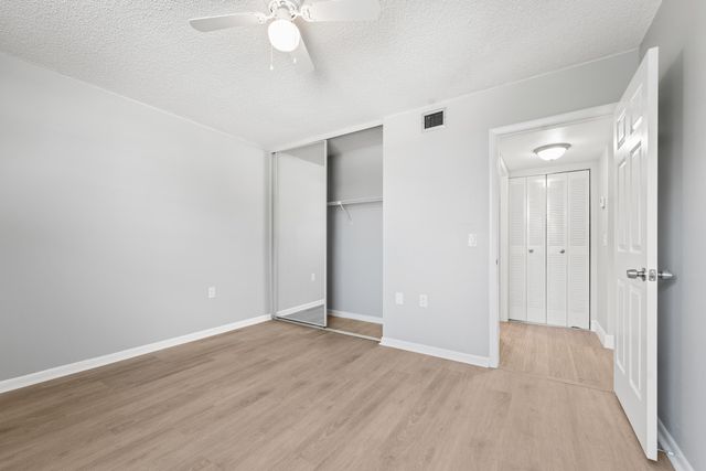 3636 Whitehall Drive 402, West Palm Beach, FL 33401