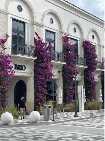 3636 Whitehall Drive 402, West Palm Beach, FL 33401