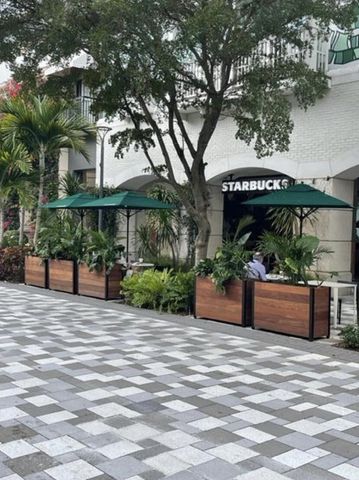 3636 Whitehall Drive 402, West Palm Beach, FL 33401