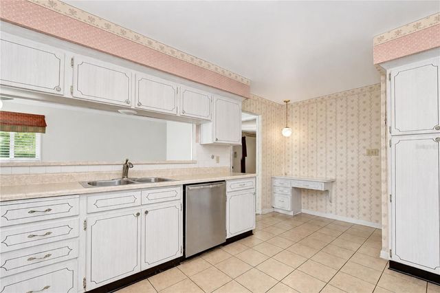 2205 MALIBU DRIVE, Brandon, FL 33511