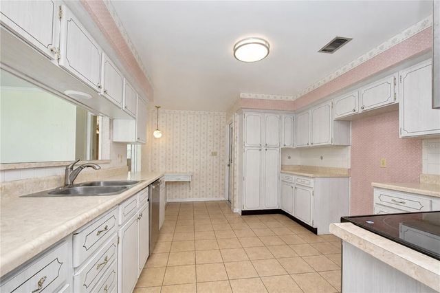 2205 MALIBU DRIVE, Brandon, FL 33511