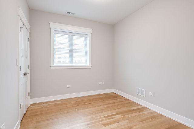 2145 S Halsted Street 4S, Chicago, IL 60608