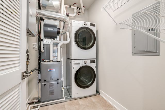 2145 S Halsted Street 4S, Chicago, IL 60608