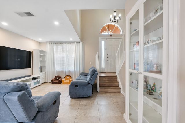 10961 NW 12th Drive, Plantation, FL 33322