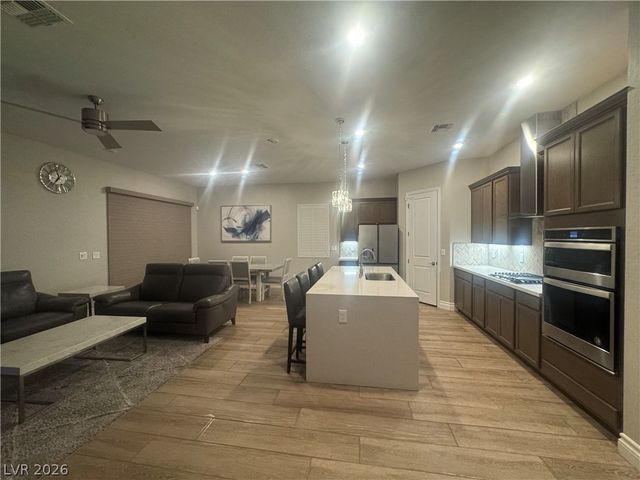 4124 Elegant Chateau Street, Las Vegas, NV 89135