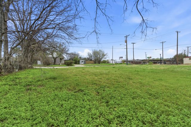 658 S Calhoun Street, Fort Worth, TX 76104