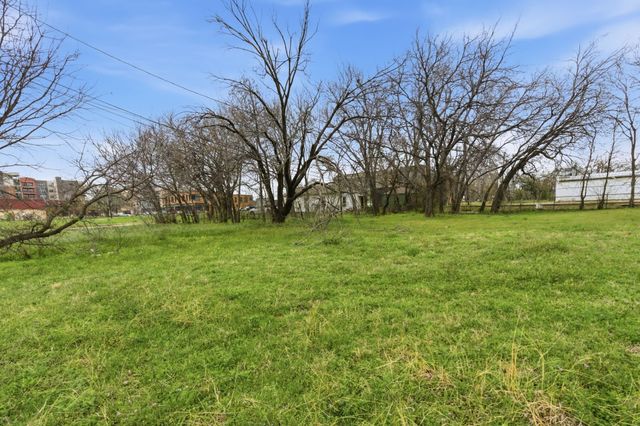 658 S Calhoun Street, Fort Worth, TX 76104