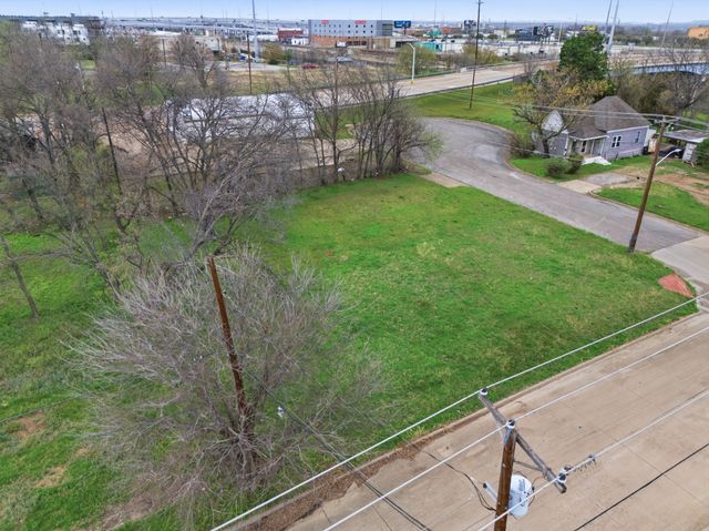658 S Calhoun Street, Fort Worth, TX 76104