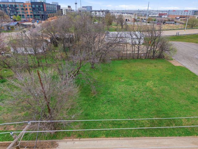 658 S Calhoun Street, Fort Worth, TX 76104