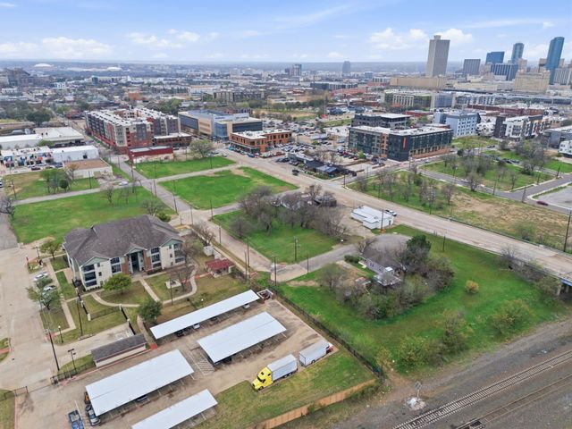 658 S Calhoun Street, Fort Worth, TX 76104