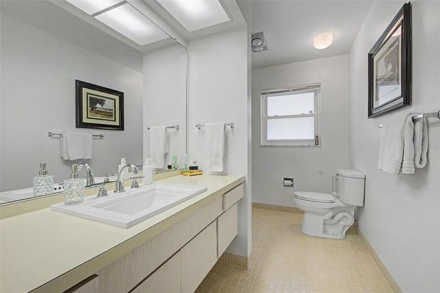 1666 SOUVENIR DRIVE, Clearwater, FL 33755